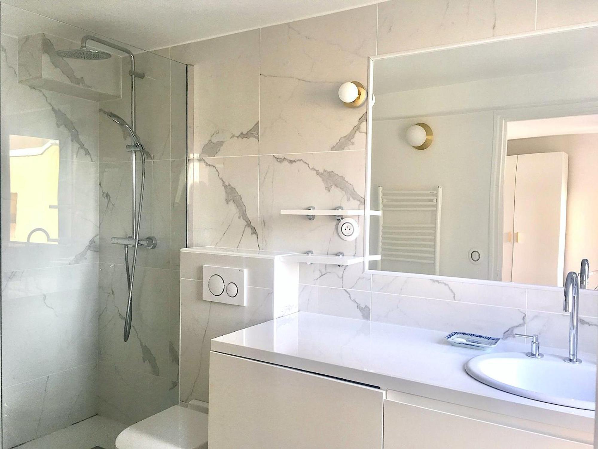 Apartment Colombier